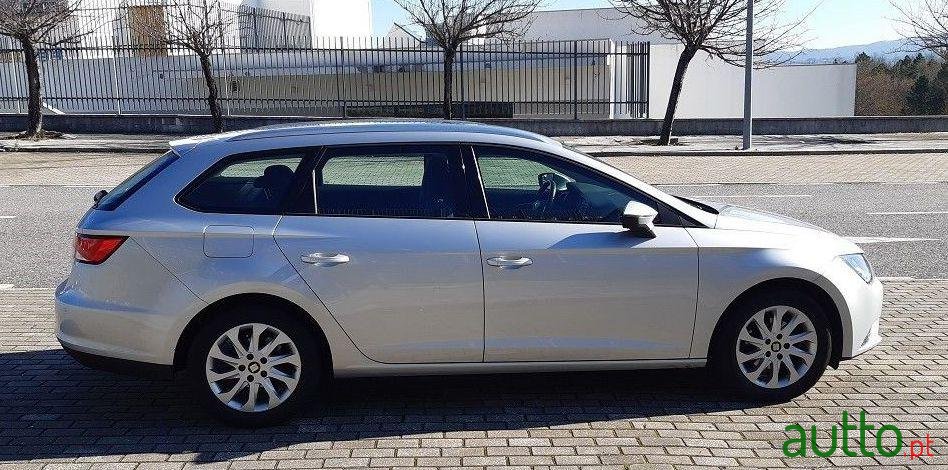 2014' SEAT Leon St photo #3