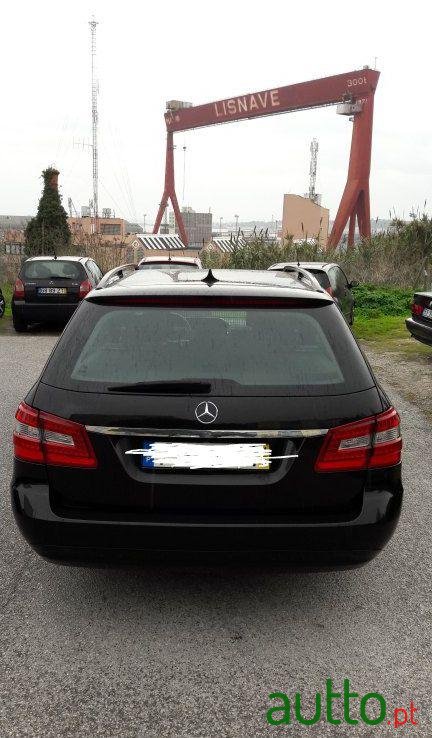 2011' Mercedes-Benz E 200 Cdi Avantgarde Be Auto. photo #2