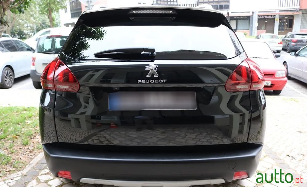 2017' Peugeot 2008 photo #5