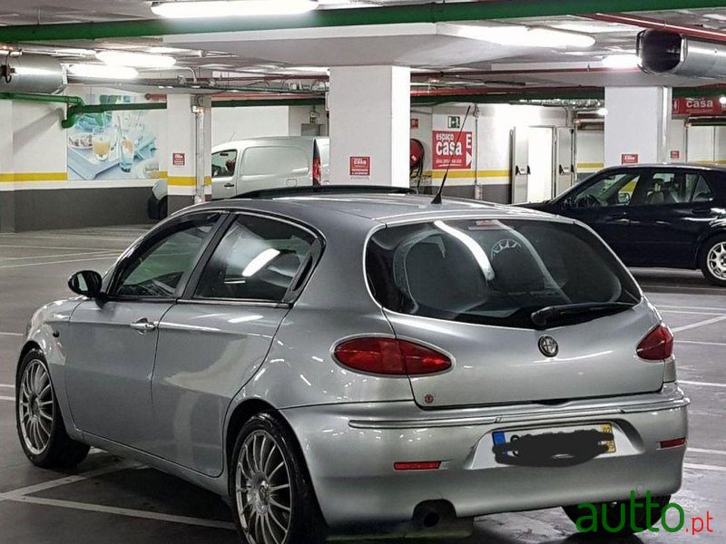 2002' Alfa Romeo 147 photo #2