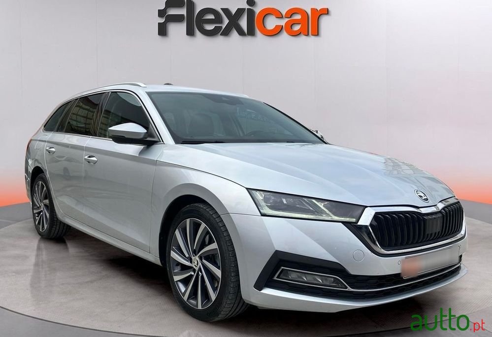 2022' Skoda Octavia Break photo #1