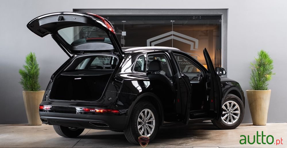 2020' Audi Q5 35 Tdi S Tronic photo #6