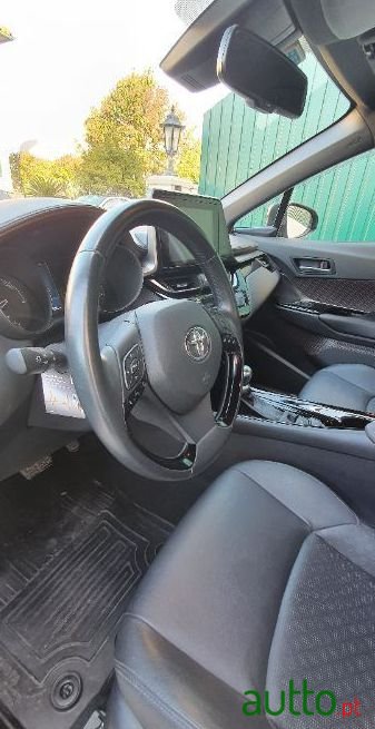 2018' Toyota C-Hr photo #6