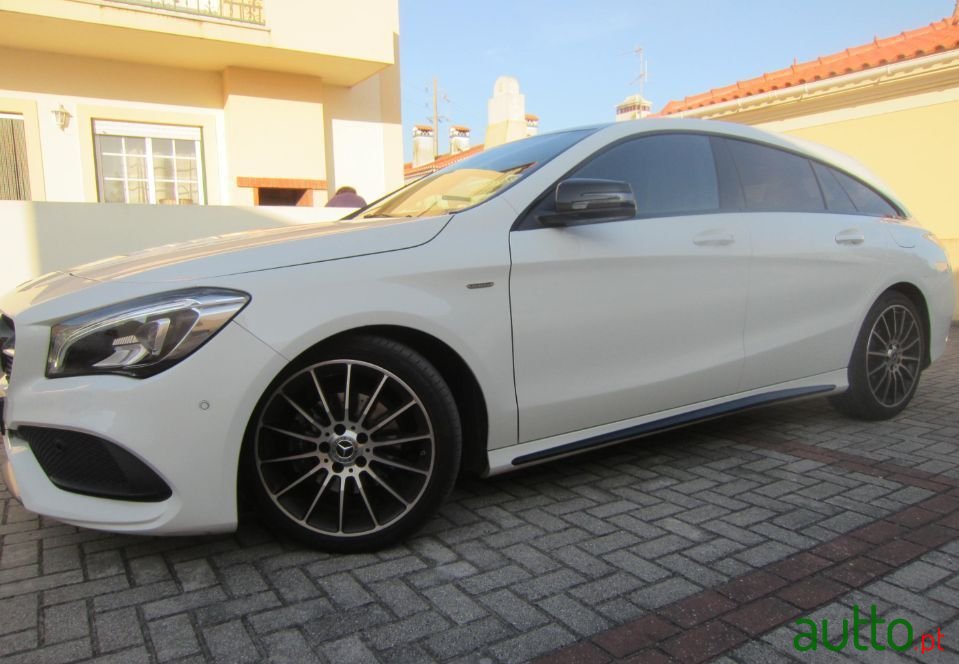 2017' Mercedes-Benz Cla-200 photo #3