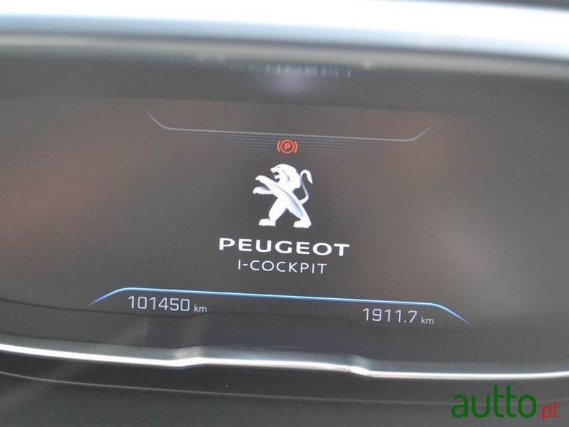 2018' Peugeot 3008 photo #6