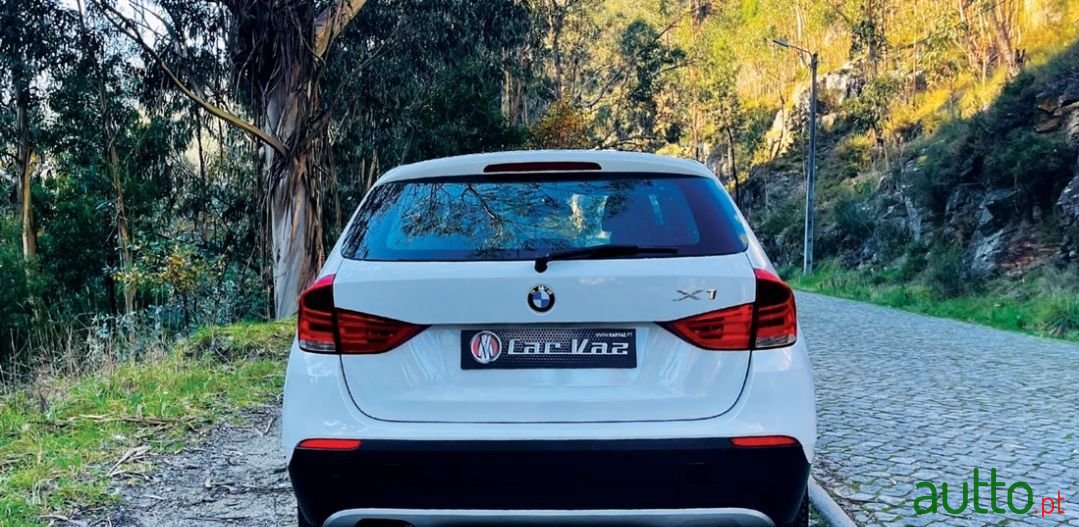 2011' BMW X1 photo #5