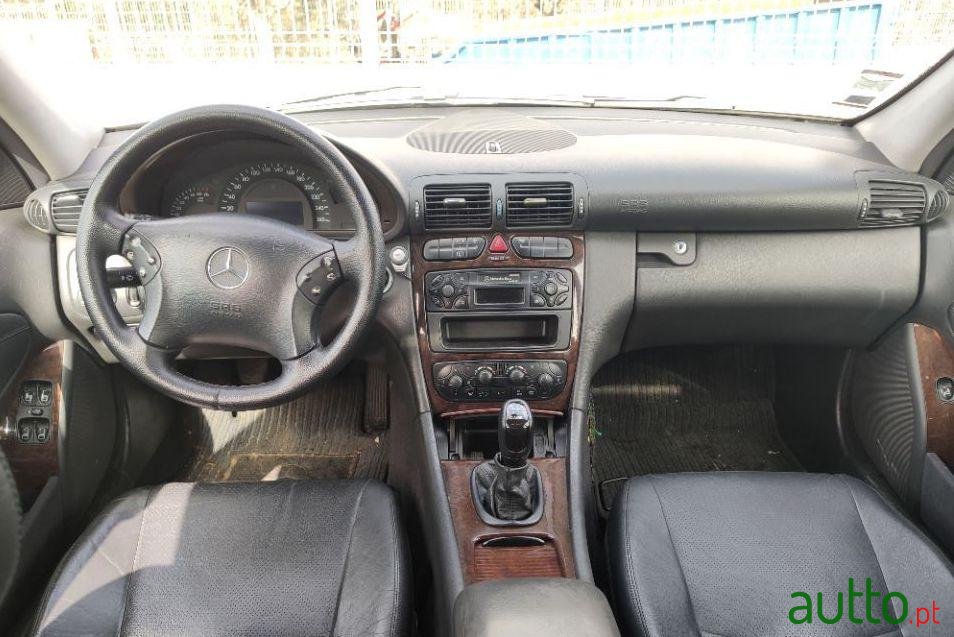 2001' Mercedes-Benz C-200 Kompressor Elegance photo #2