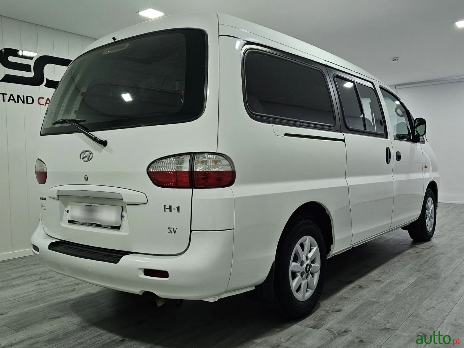 2005' Hyundai H-1 photo #3