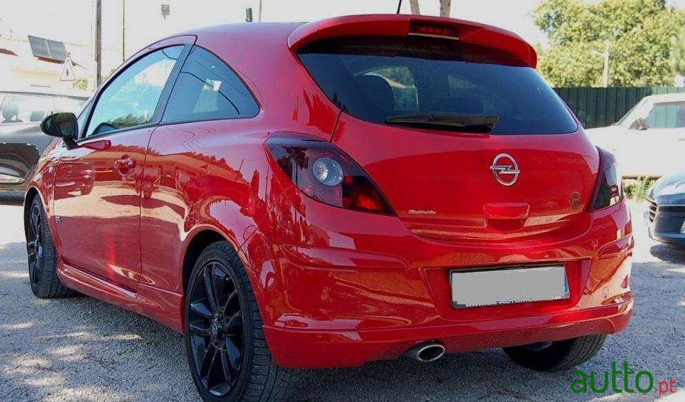 2012' Opel Corsa 1.3 Cdti Black Edition photo #2