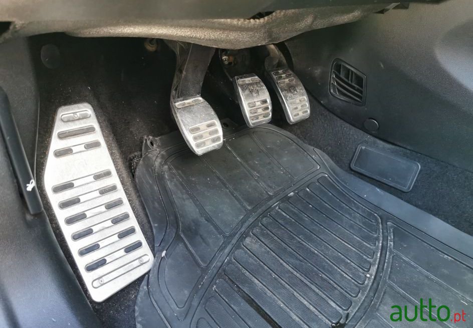 2009' Fiat Bravo Sport photo #5