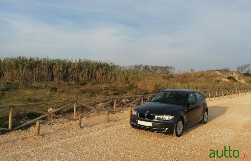 2008' BMW 118 photo #1