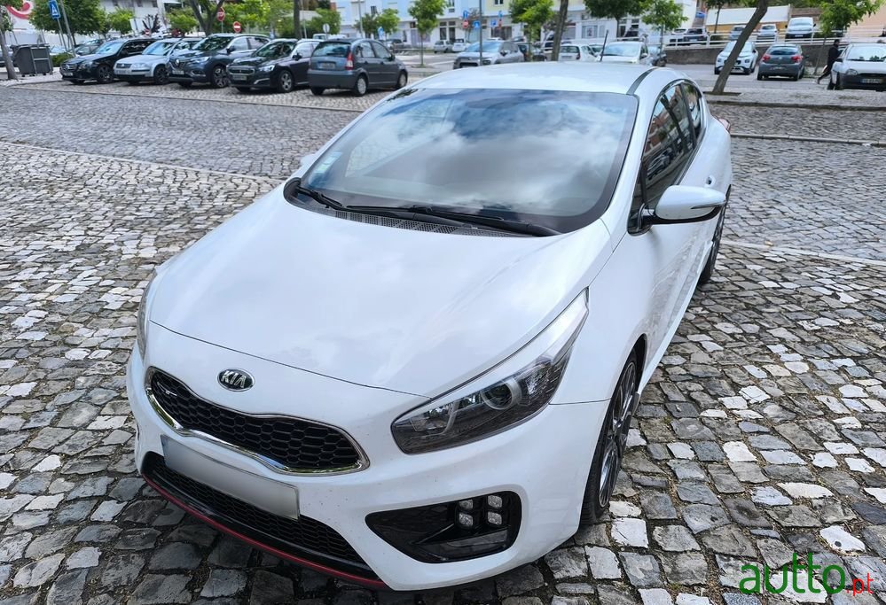 2015' Kia Ceed photo #1