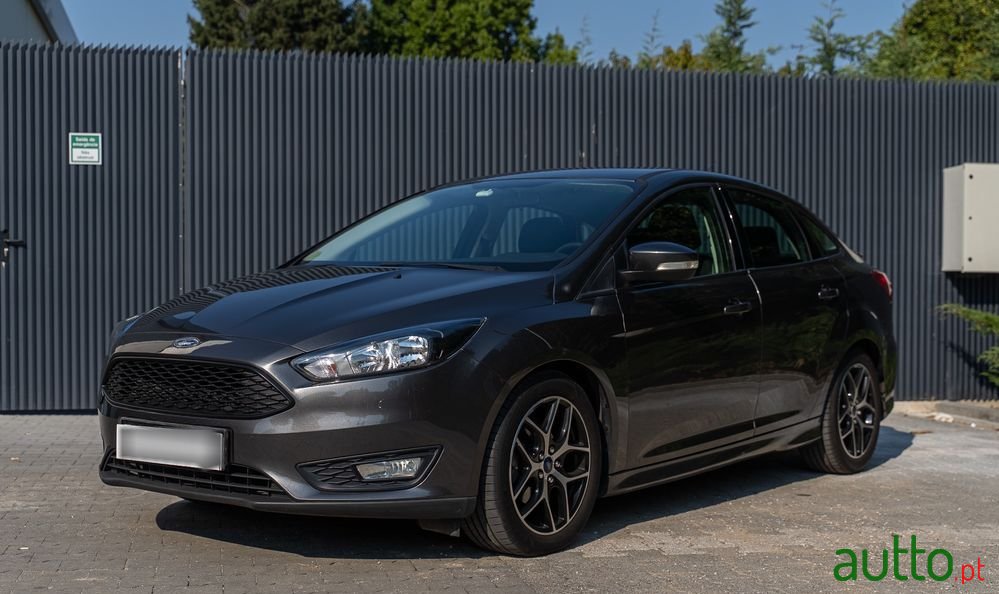2015' Ford Focus photo #1