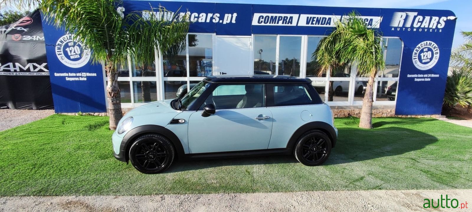 2012' MINI Cooper photo #6