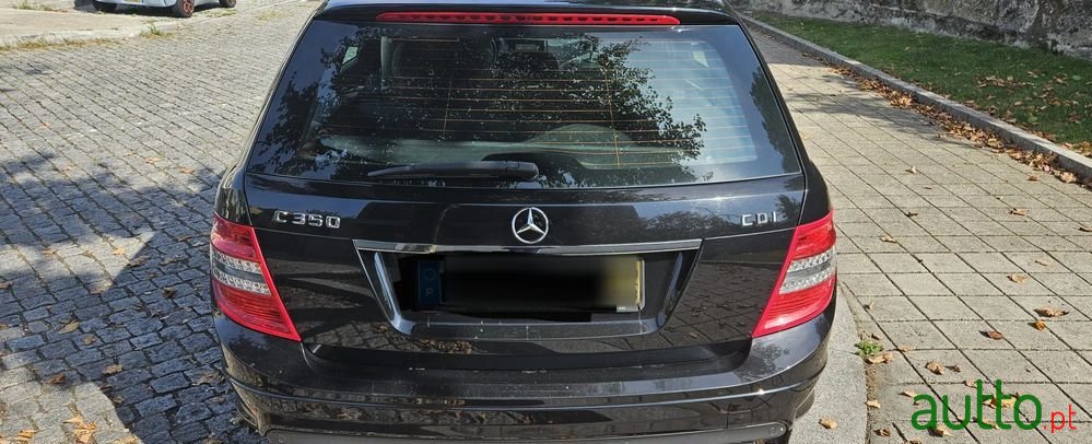 2010' Mercedes-Benz Classe C photo #4