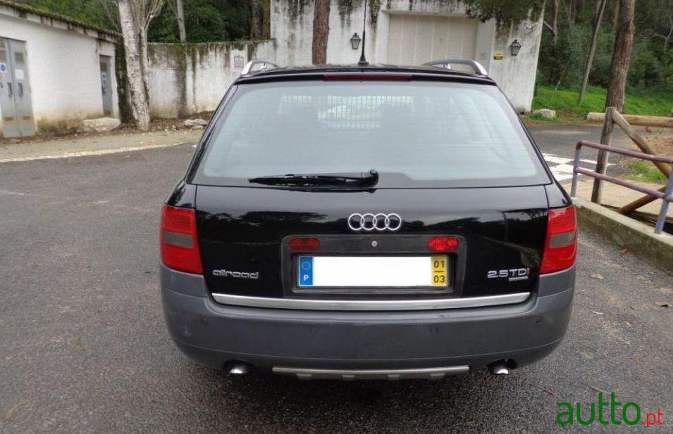 2001' Audi A6 Allroad photo #1