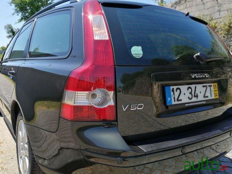 2005' Volvo V50 photo #5