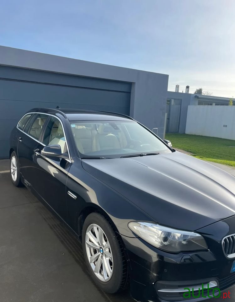 2013' BMW 520 D Touring Aut. photo #2