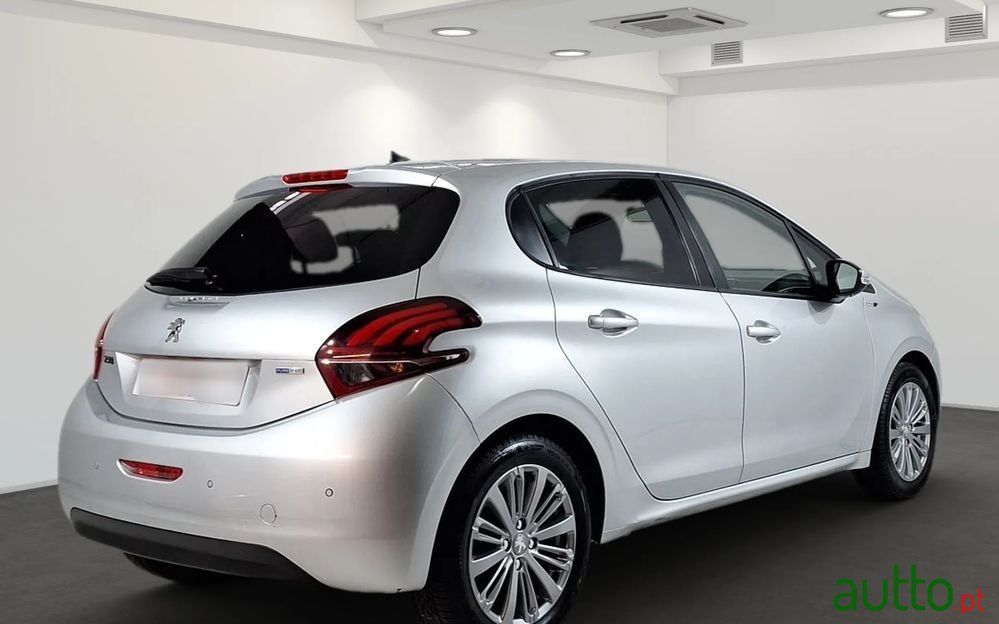 2016' Peugeot 208 photo #4