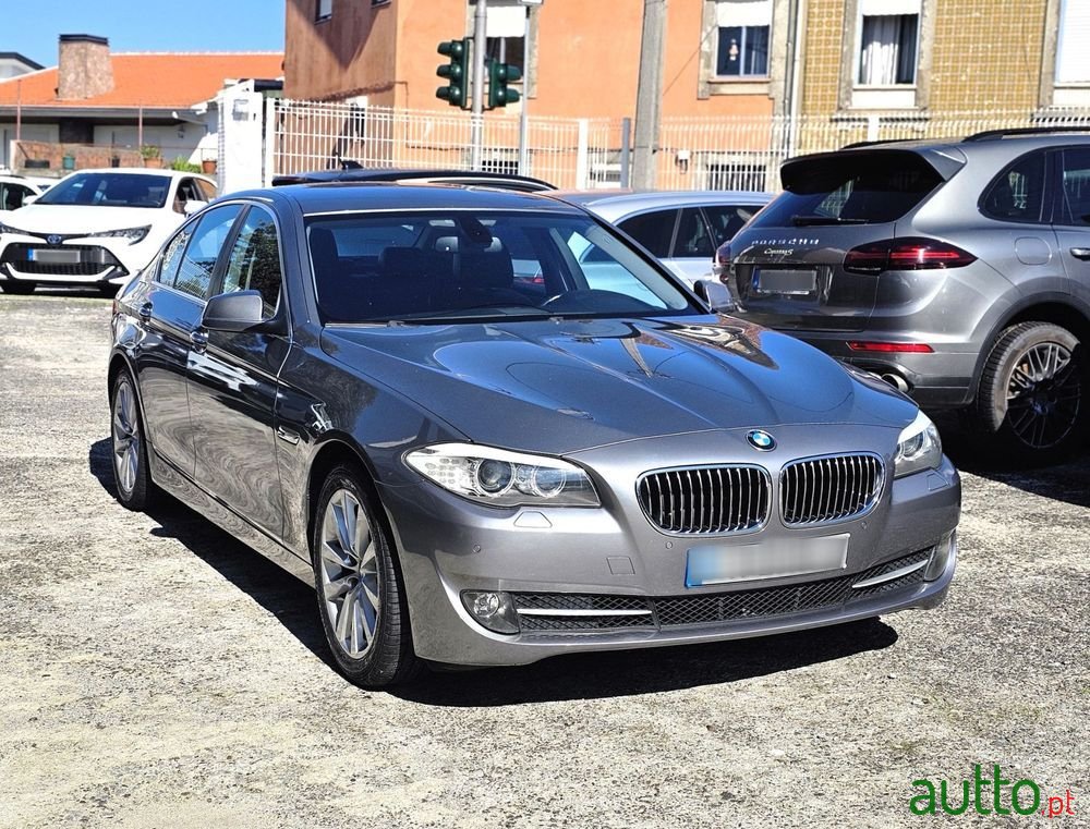 2011' BMW Série 5 D photo #3