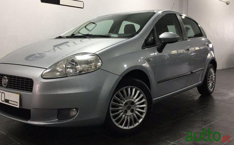 2008' Fiat Grande-Punto 1.2 photo #1