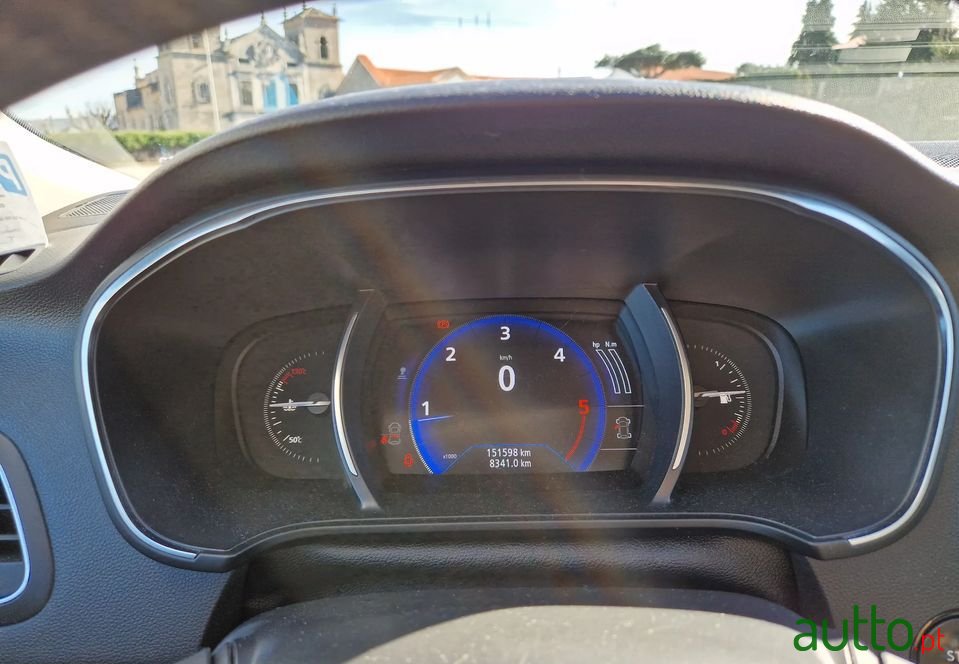 2019' Renault Megane Sport Tourer photo #6