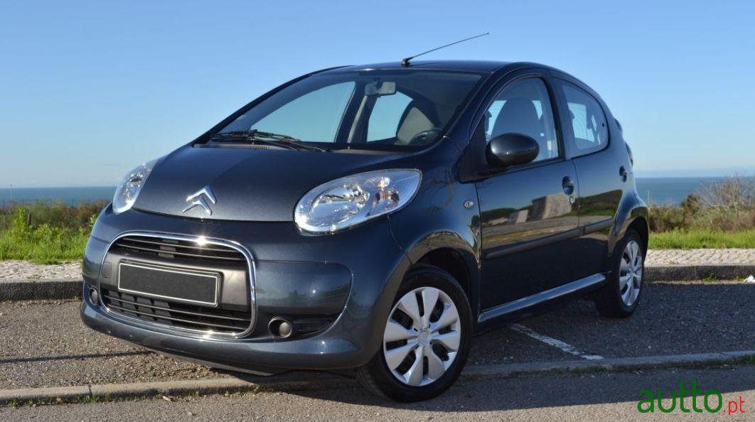 2010' Citroen C1 photo #2