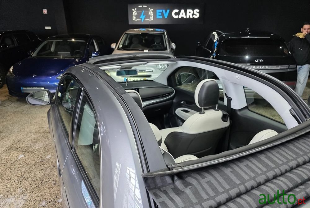 2021' Fiat 500E C La Prima photo #3