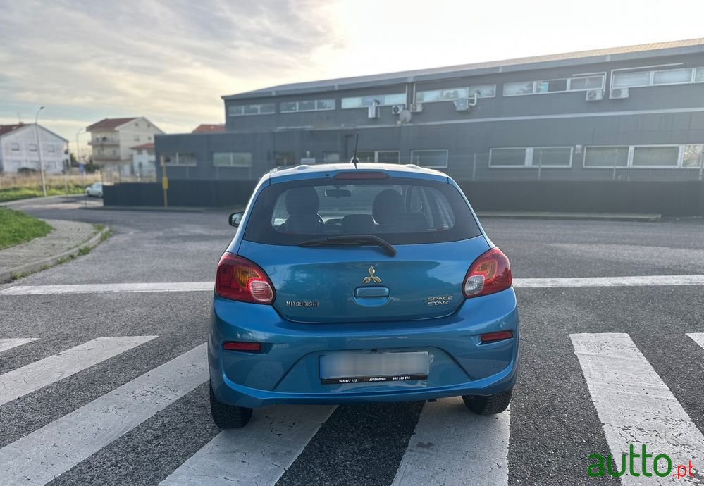 2017' Mitsubishi Space Star photo #4