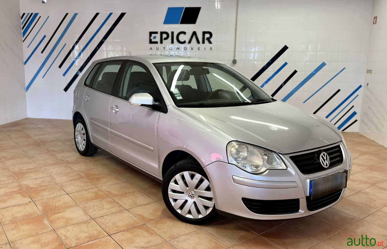 2008' Volkswagen Polo photo #5