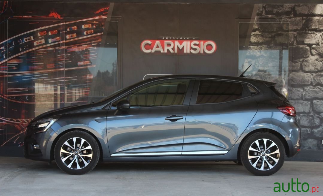 2020' Renault Clio photo #6