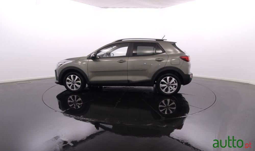 2023' Kia Stonic 1.2 Dynamic photo #3