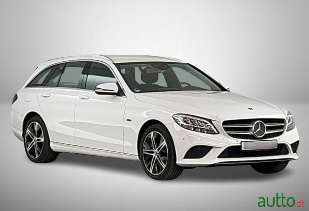2019' Mercedes-Benz Classe C photo #1