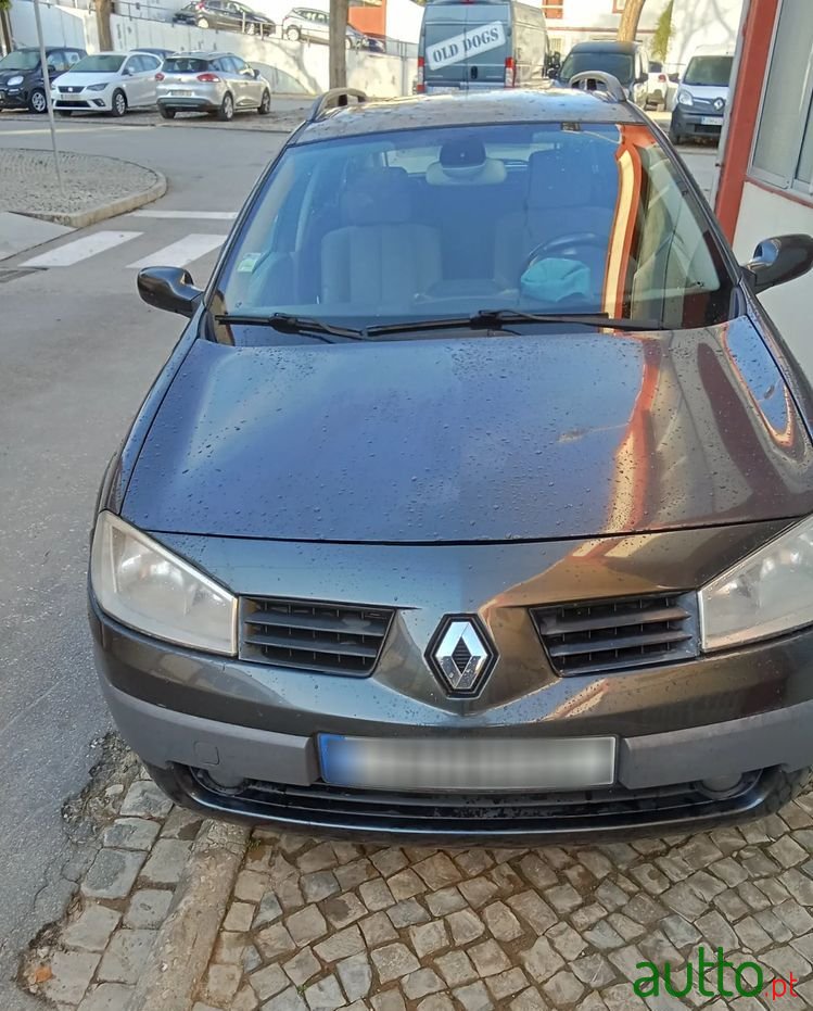 2005' Renault Megane photo #1