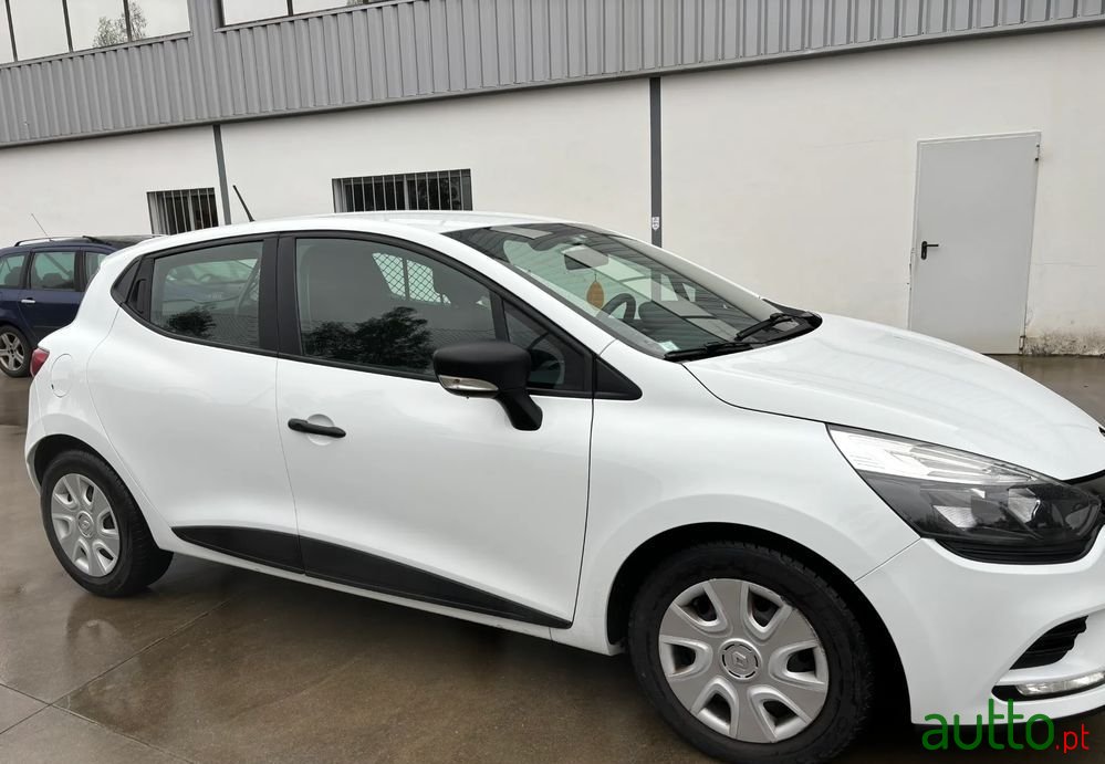 2017' Renault Clio photo #5