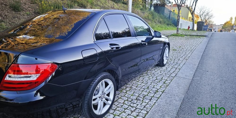 2012' Mercedes-Benz Classe C photo #6
