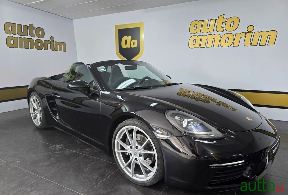 2017' Porsche 718 Boxster photo #1