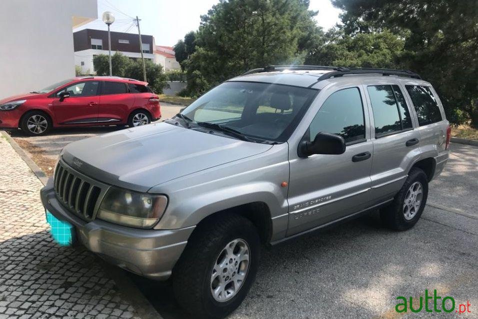 2001' Jeep Grand Cherokee photo #1