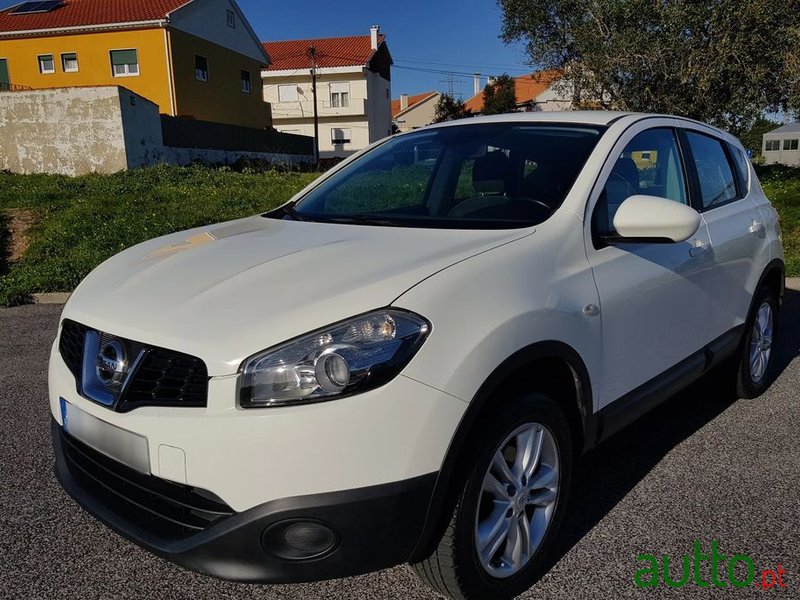 2012' Nissan Qashqai photo #1