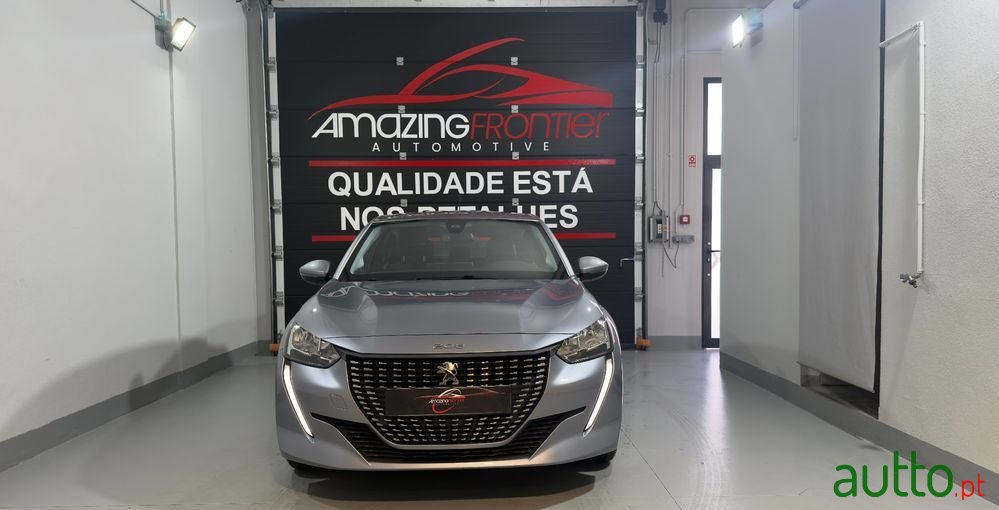 2019' Peugeot 208 photo #2