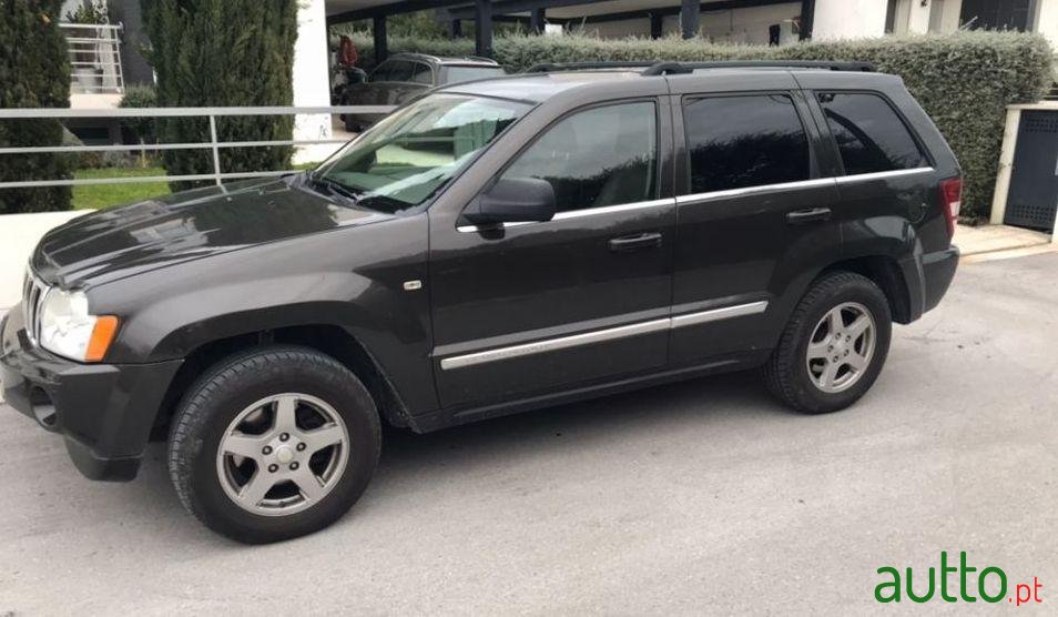2006' Jeep Grand Cherokee Limited photo #2