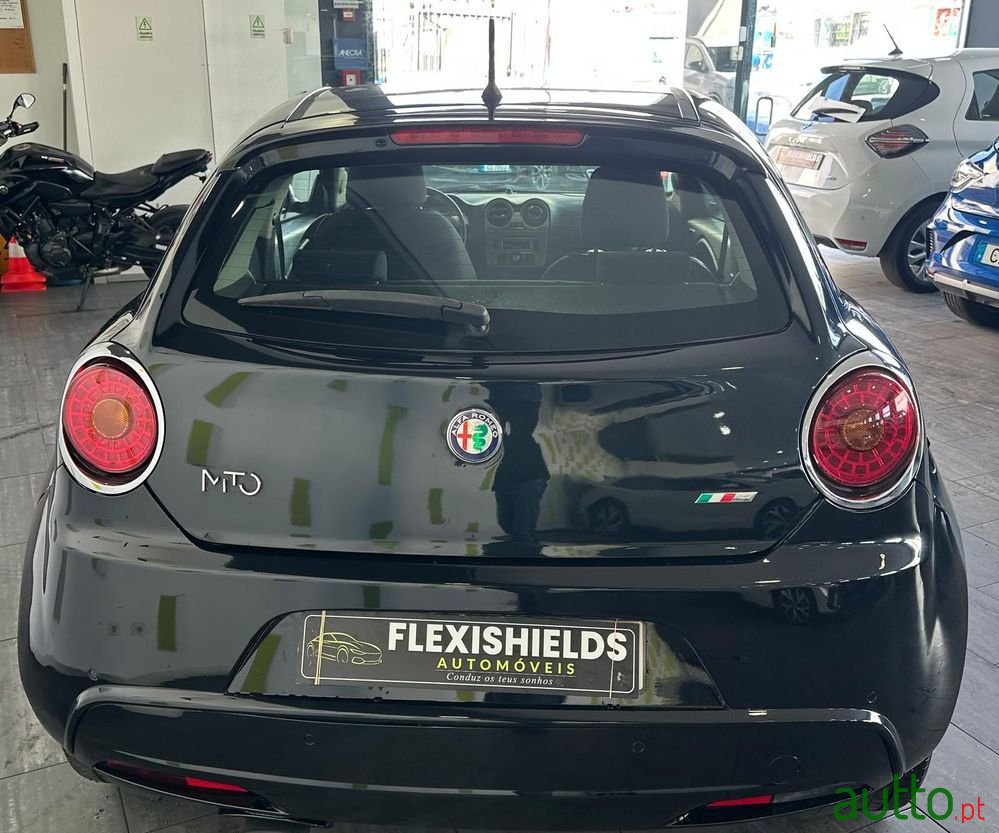 2010' Alfa Romeo MiTo 1.3 Jtdm photo #5