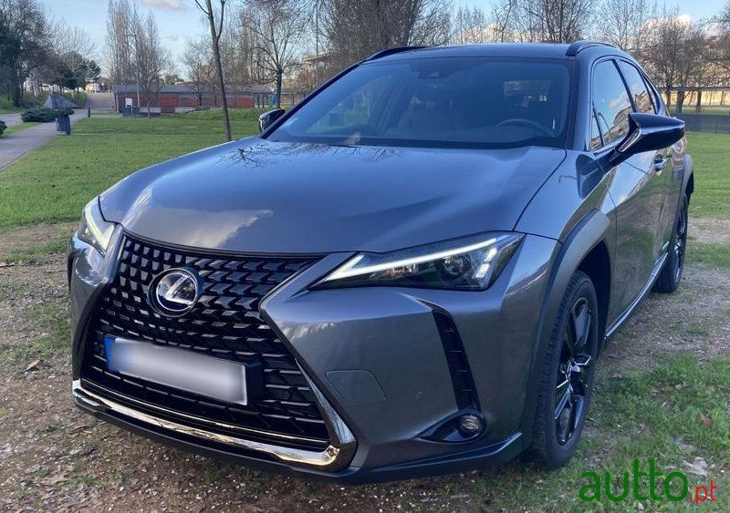 2022' Lexus UX Special Edition (Lca) photo #3