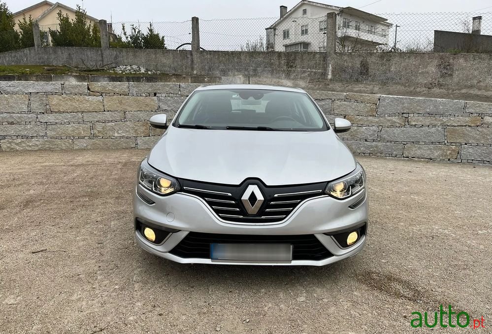 2017' Renault Megane 1.6 Dci Intens photo #3