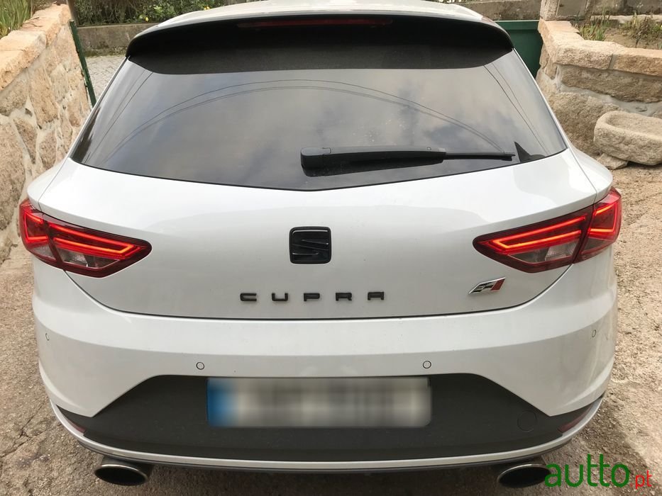 2016' SEAT Leon photo #7