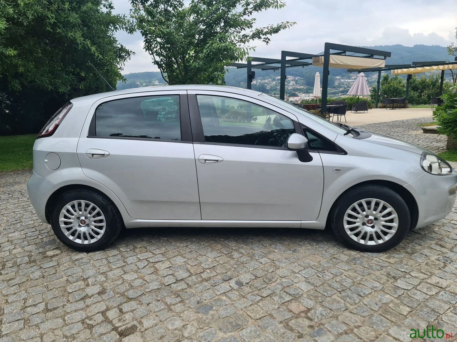 2013' Fiat Punto photo #3