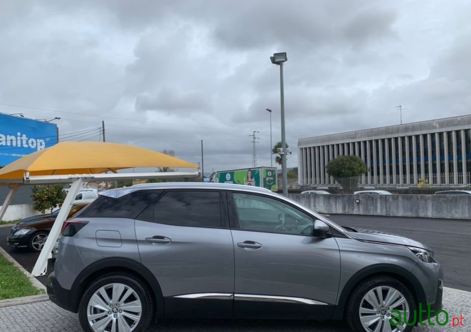 2017' Peugeot 3008 photo #6