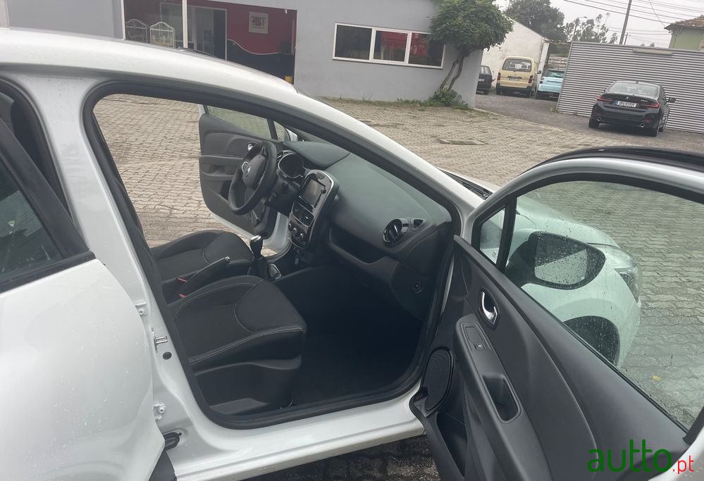 2017' Renault Clio Energy photo #5