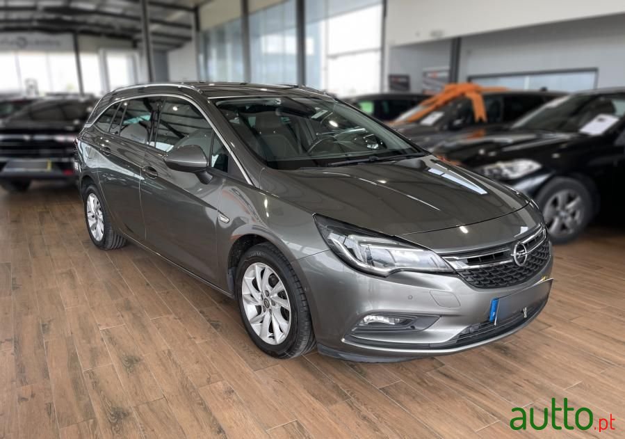 2017' Opel Astra Sports Tourer photo #3