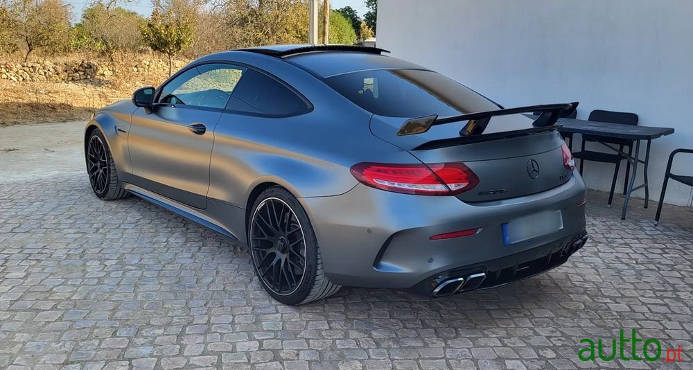 2018' Mercedes-Benz Classe C photo #4